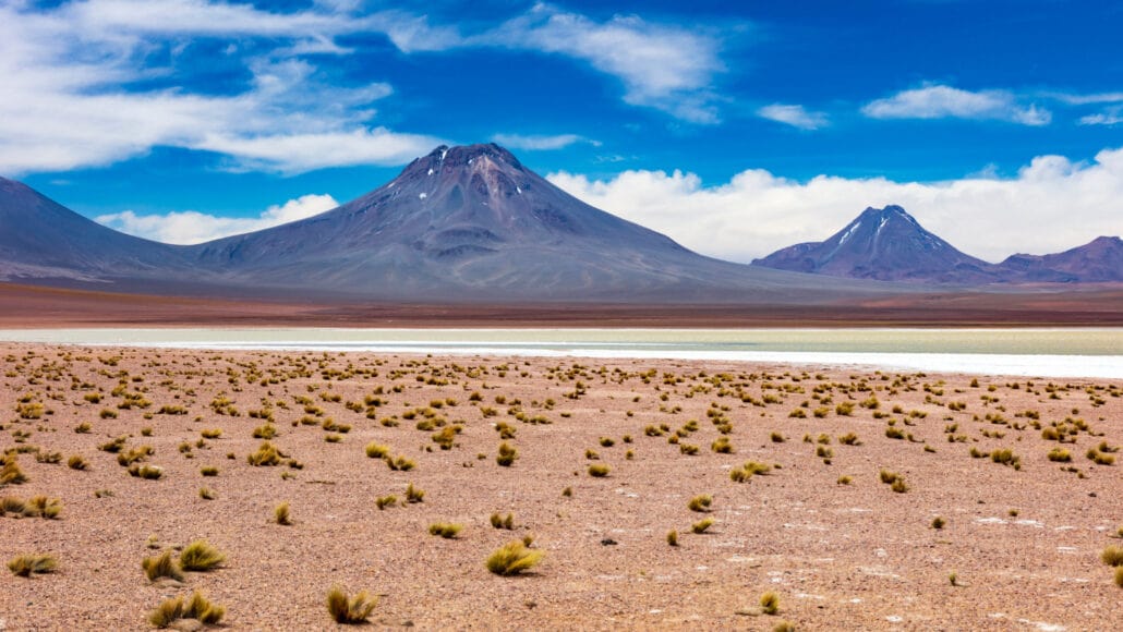 Unveiling the Sun’s Fiery Dance: The Atacama Desert’s Intense Solar Spectacle