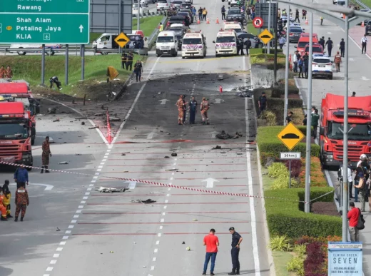 Tragedy Strikes: Fatal Plane Crash Claims 10 Lives on Malaysian Expressway