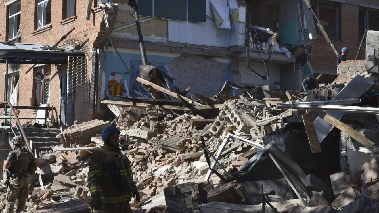 Tragedy Strikes: Fatal Blasts in Lutsk and Lviv Amid Ukraine War