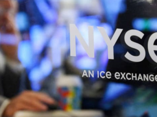 US stocks close green, Treasury yields waver as crucial data awaits