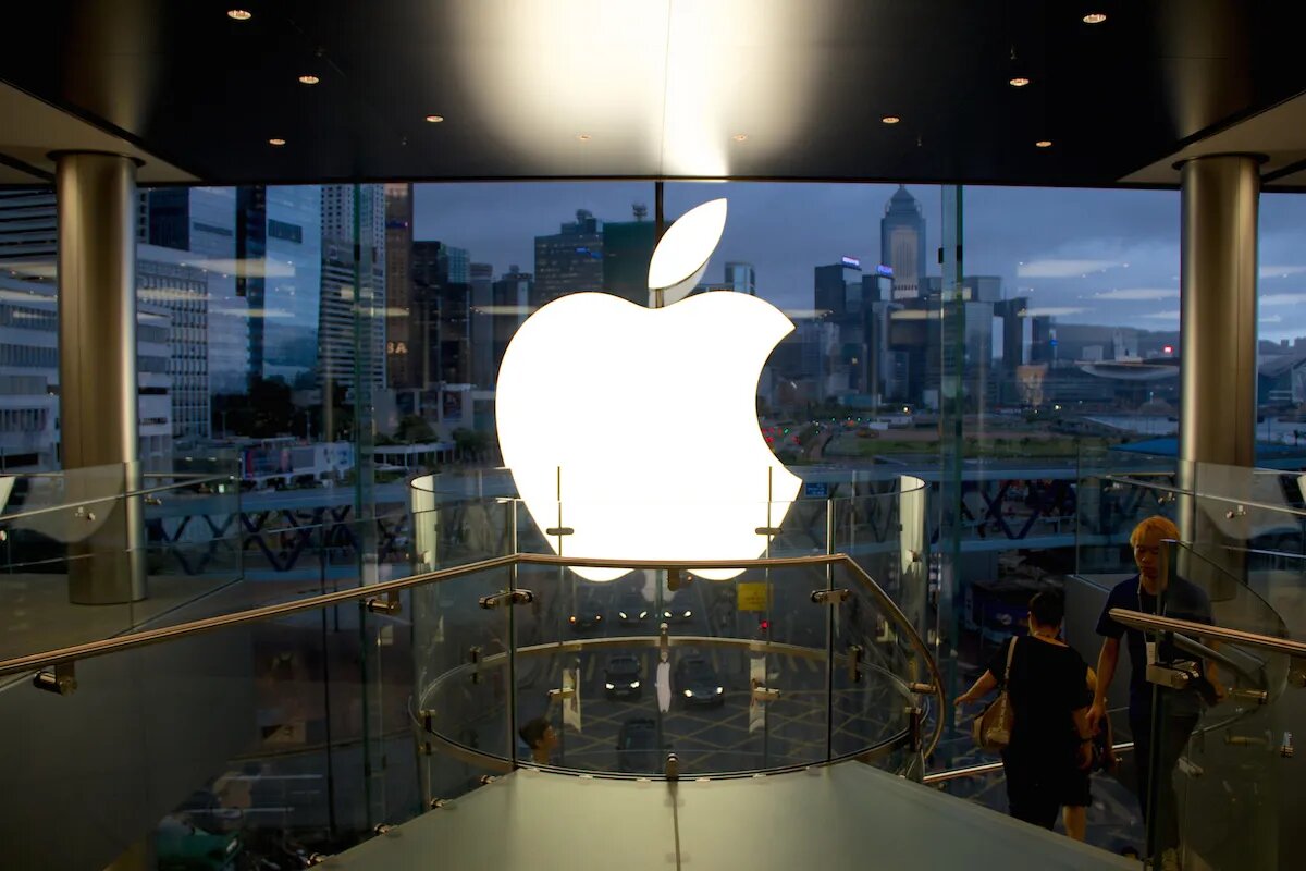 Decoding Apple’s Investment Potential: A Look Beyond Stock Performance