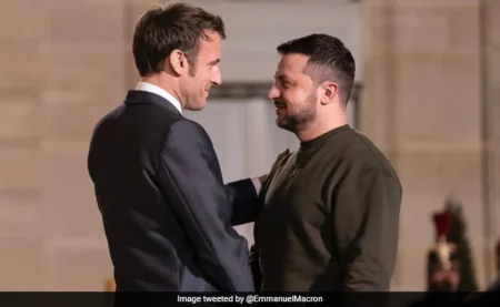 Zelensky and Macron Hold Talks on the Operation of