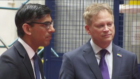Rishi Sunaks Bold Choice: Grant Shapps as Defence…